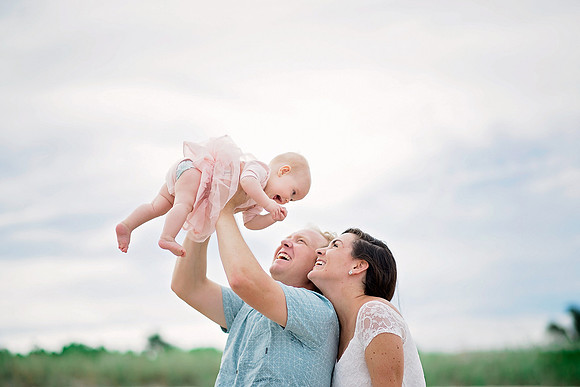 Baby Milestones & Family Photographer